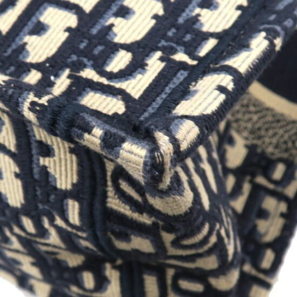 Christian Dior Book Tote Bag Medium - Picture 5 of 9